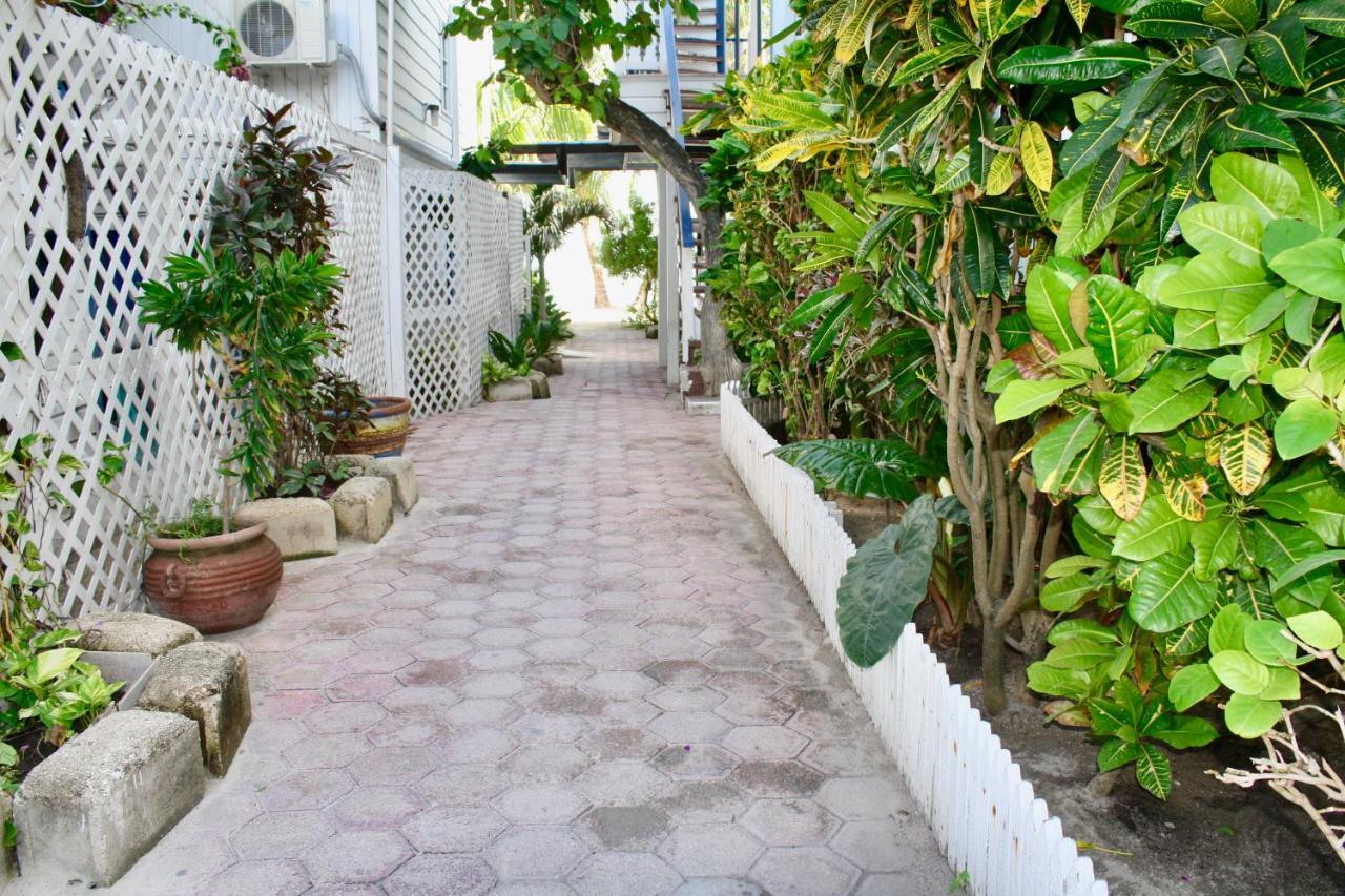 Holiday Hotel San Pedro  Ngoại thất bức ảnh